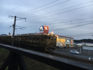̉